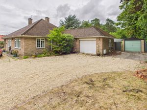 Garages- click for photo gallery